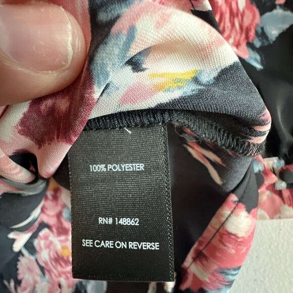 Torrid Women's Plus Size 1 Blouse Top Long Sleeve Multicolor Floral V Neck Silky - Picture 8 of 11